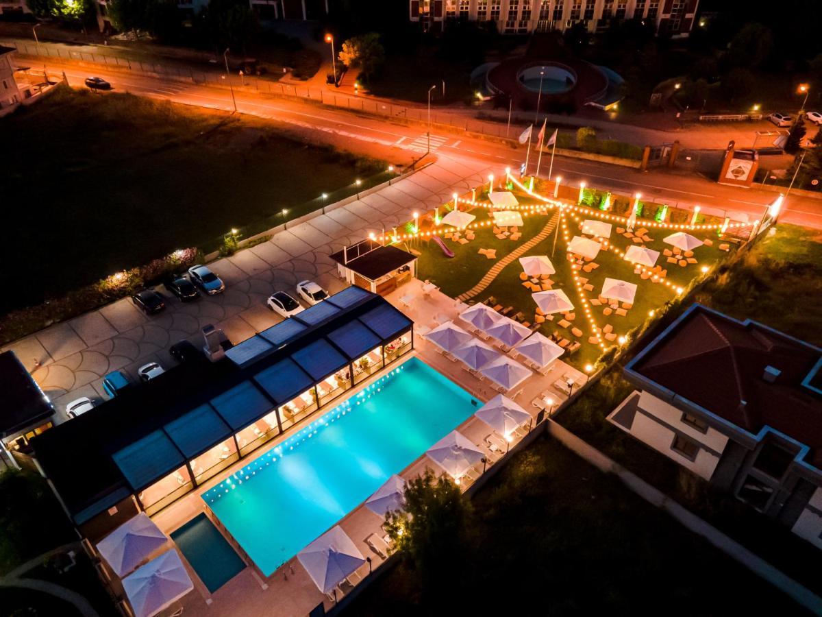 Ucar Royal Hotel Ve Konferans Salonu Ağva Εξωτερικό φωτογραφία