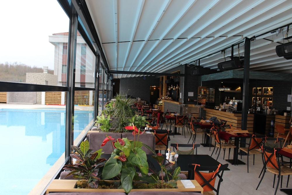 Ucar Royal Hotel Ve Konferans Salonu Ağva Εξωτερικό φωτογραφία