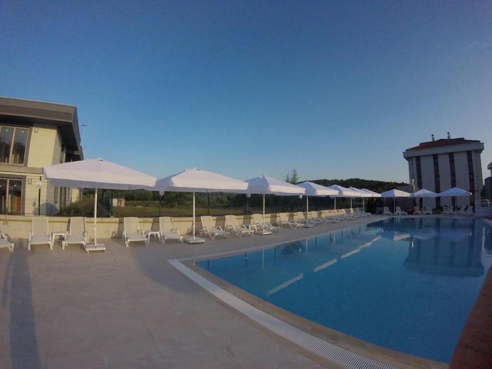 Ucar Royal Hotel Ve Konferans Salonu Ağva Εξωτερικό φωτογραφία