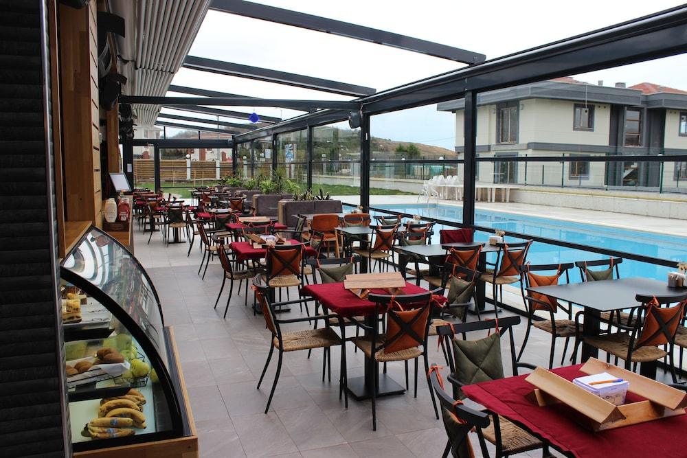 Ucar Royal Hotel Ve Konferans Salonu Ağva Εξωτερικό φωτογραφία